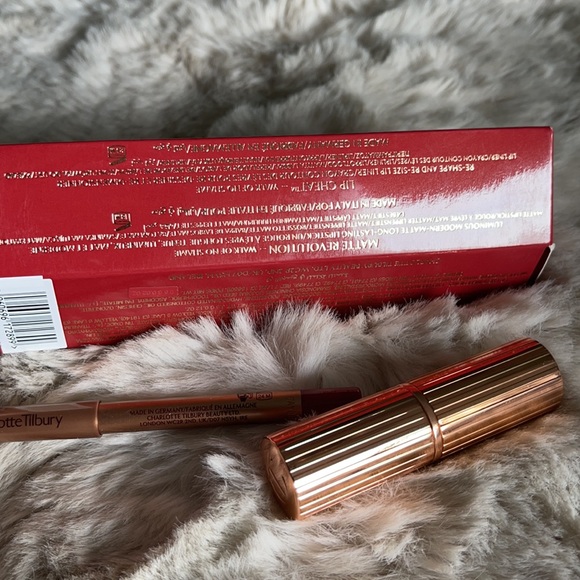 Charlotte Tilbury Walk of No Shame Lip Kit - Picture 14 of 15